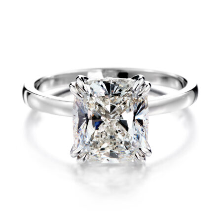 Classic cushion vihkisormus valkokulta