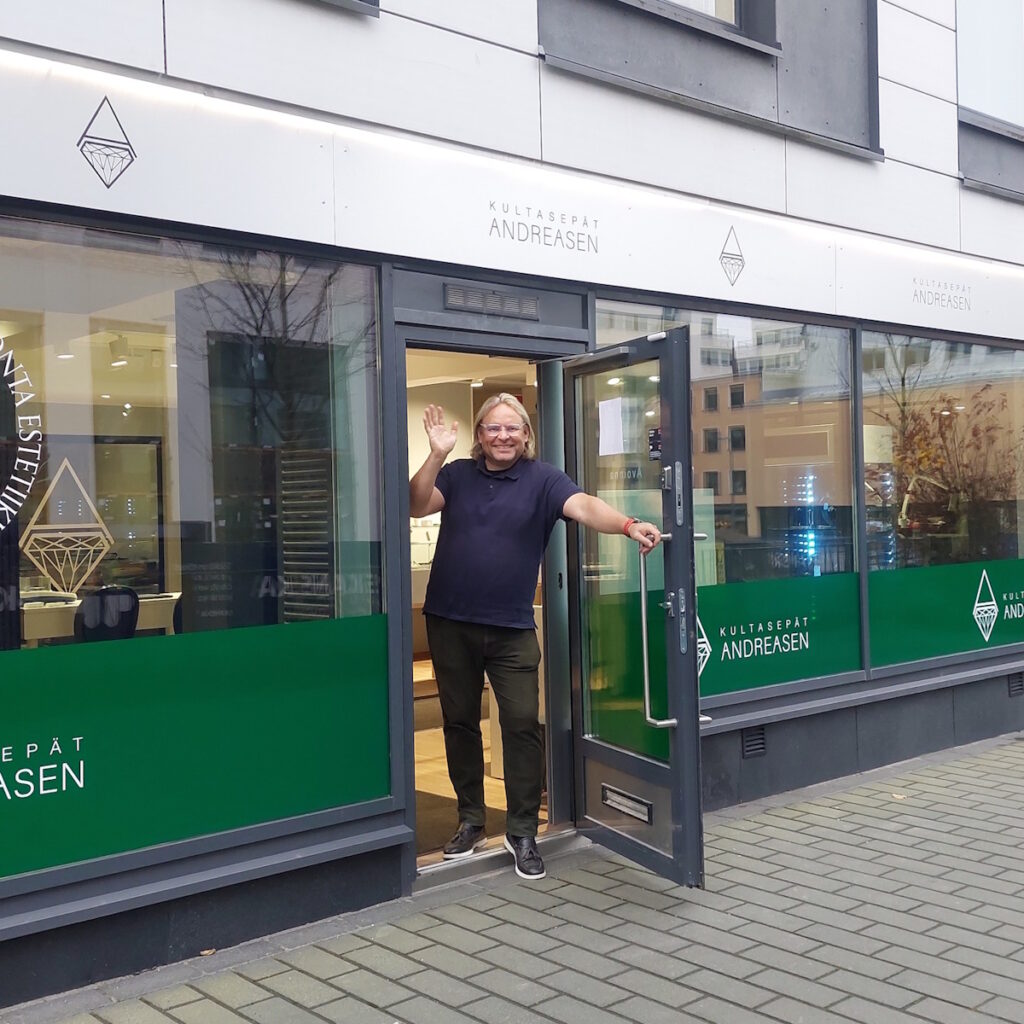 Kultasepät Andreasen, Jussi Andreasen
