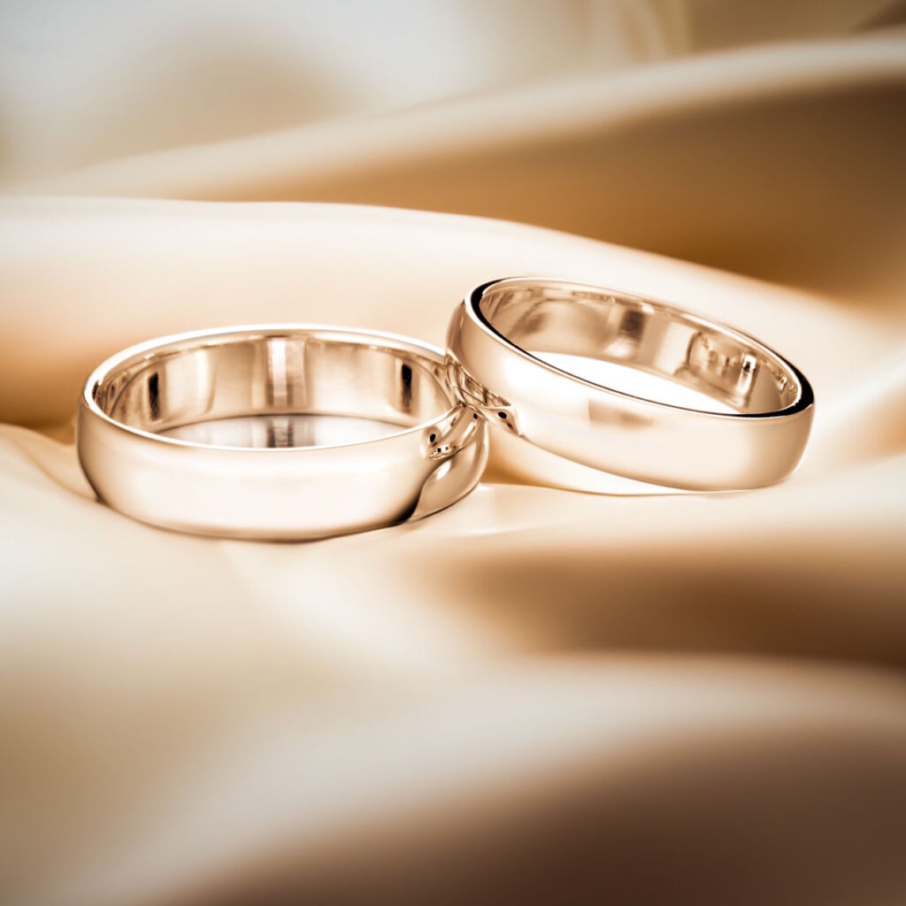 kihlasormukset parille